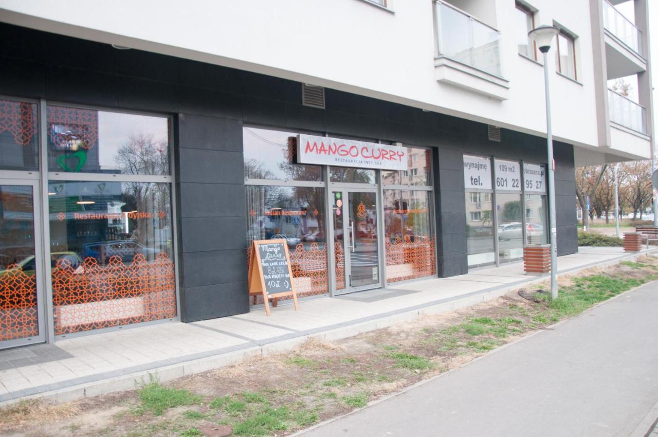 Apartament Cybernetyki Mokotow ワルシャワ エクステリア 写真