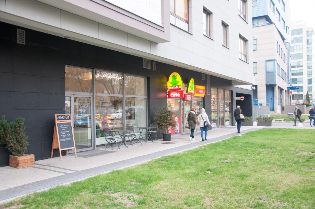 Apartament Cybernetyki Mokotow ワルシャワ エクステリア 写真