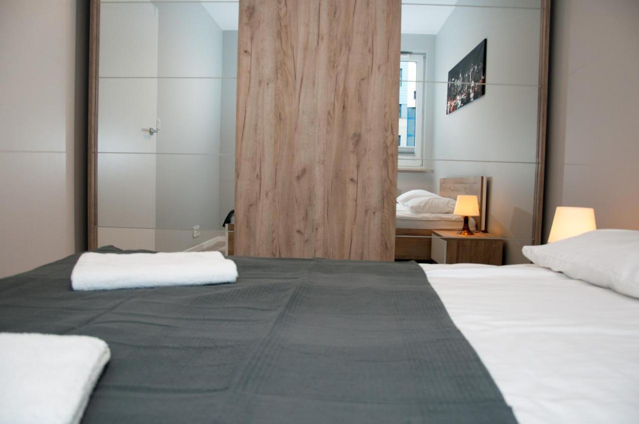 Apartament Cybernetyki Mokotow ワルシャワ エクステリア 写真