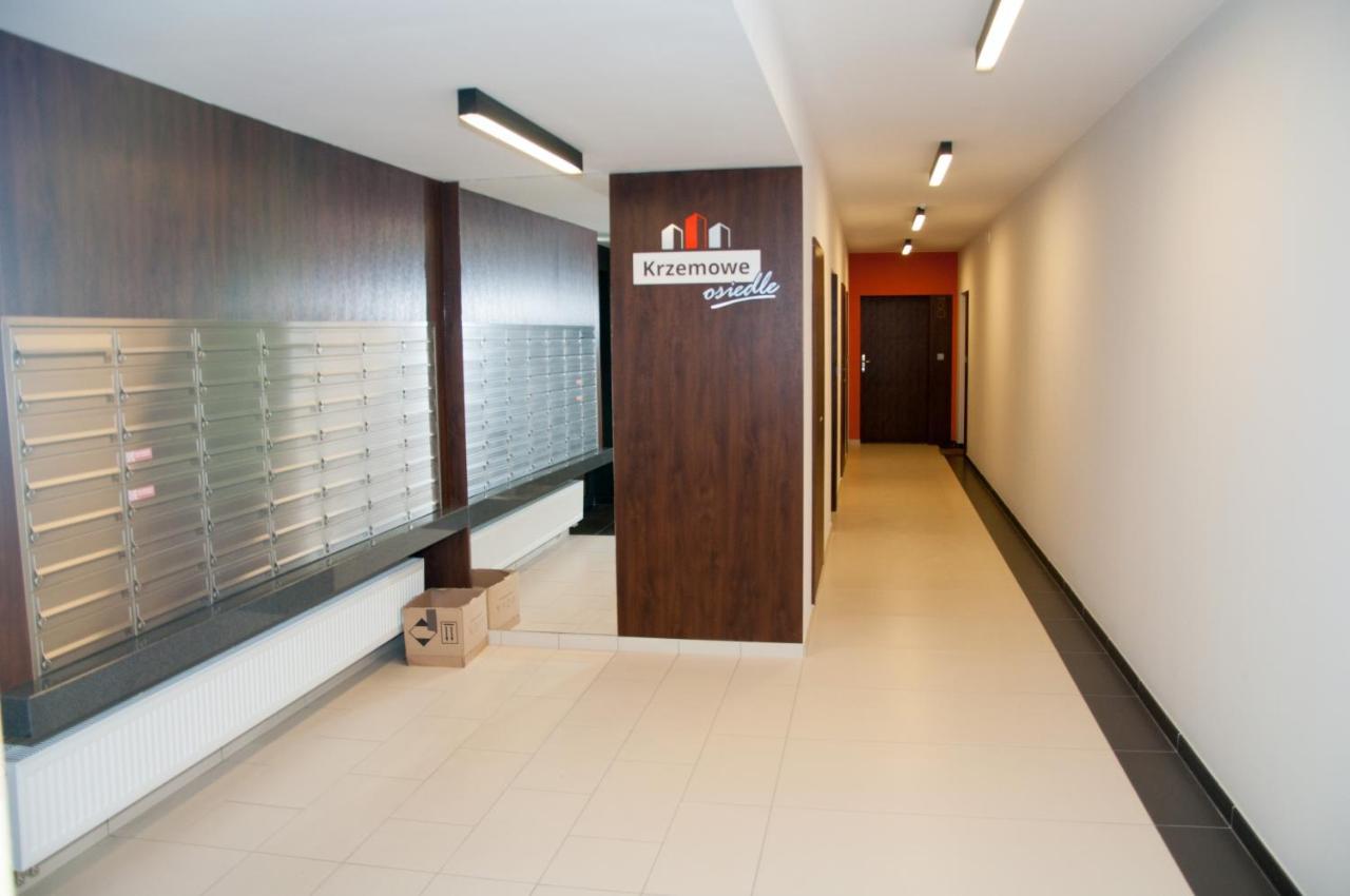 Apartament Cybernetyki Mokotow ワルシャワ エクステリア 写真