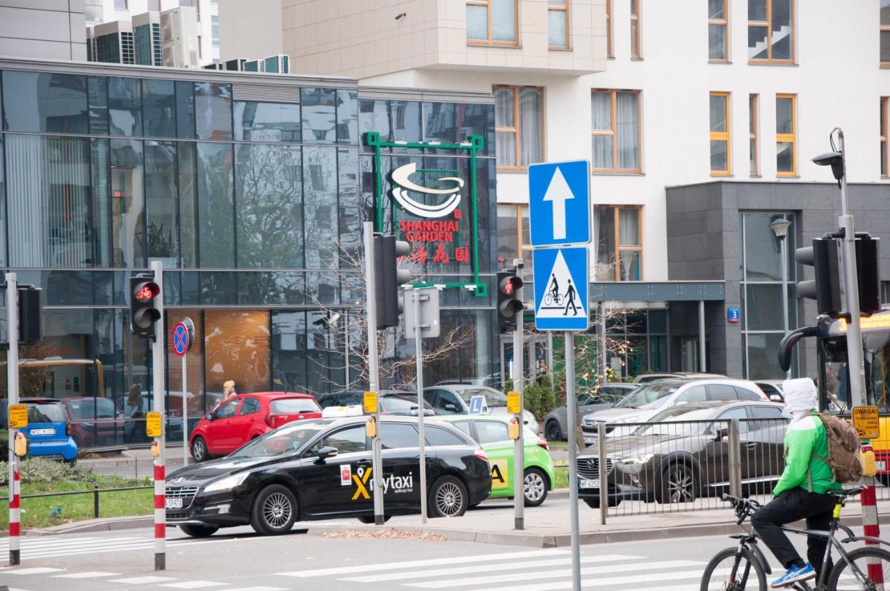 Apartament Cybernetyki Mokotow ワルシャワ エクステリア 写真