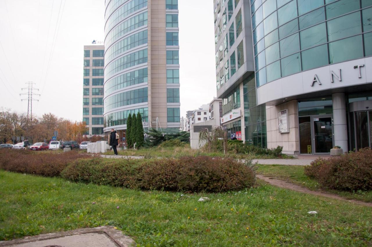 Apartament Cybernetyki Mokotow ワルシャワ エクステリア 写真