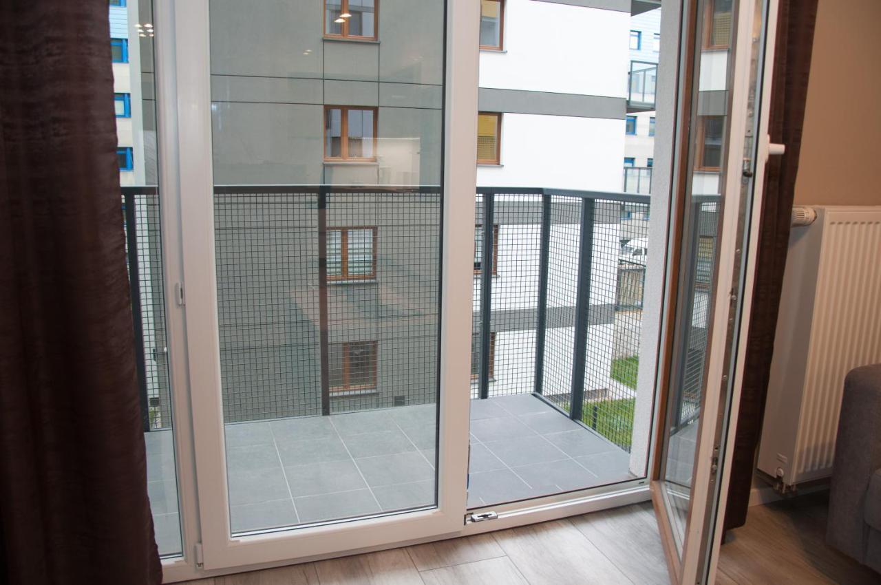 Apartament Cybernetyki Mokotow ワルシャワ エクステリア 写真