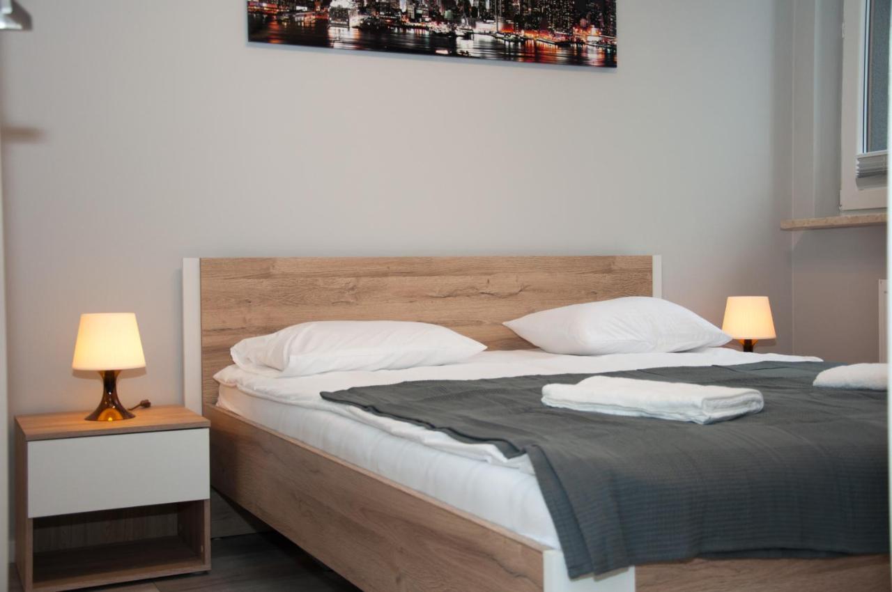 Apartament Cybernetyki Mokotow ワルシャワ エクステリア 写真