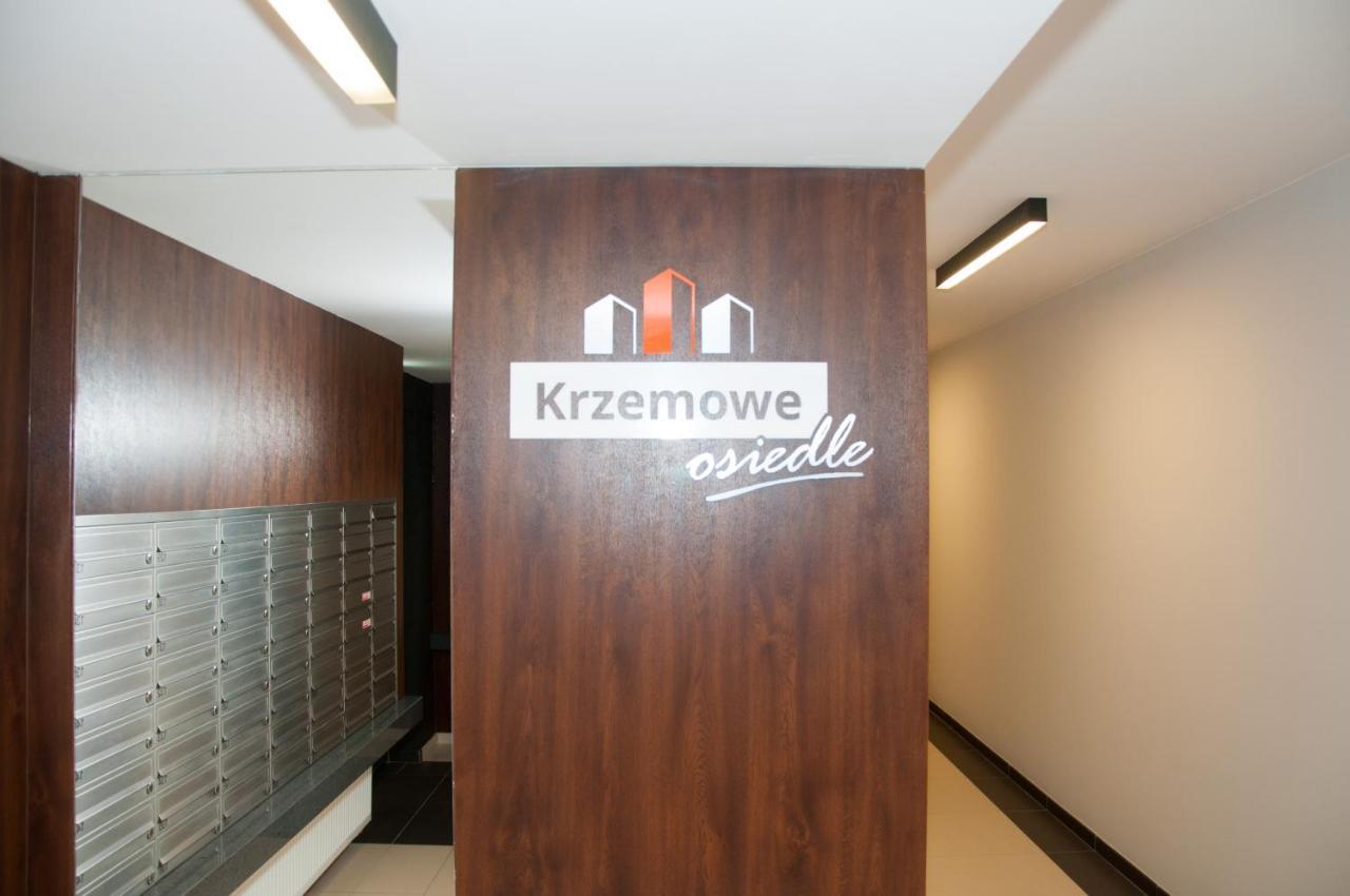 Apartament Cybernetyki Mokotow ワルシャワ エクステリア 写真