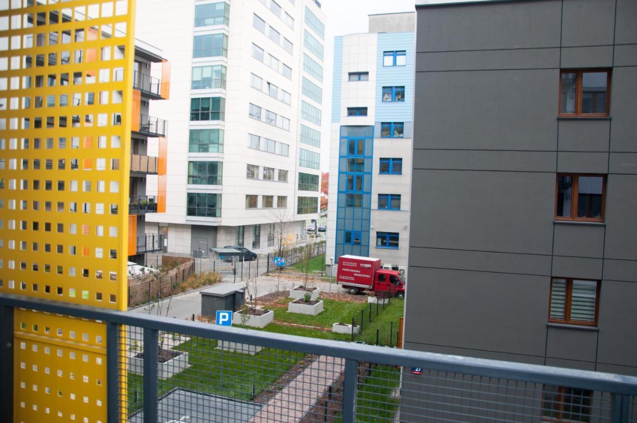 Apartament Cybernetyki Mokotow ワルシャワ エクステリア 写真
